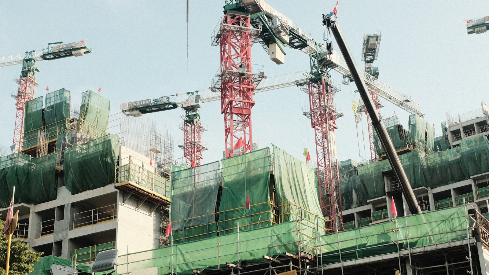 Mental Health in the Construction Industry: Britains Silent Crisis - Scott Dylan